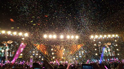 周杰倫演唱會(huì)邊錄邊拍的圖，未做任何后期，太棒了