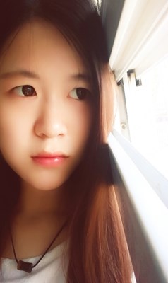 為了拿到攝影勛章，我愿意把我手機(jī)里的妹紙貢獻(xiàn)出來！哈哈哈！