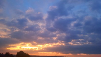 晚霞，無任何后期制作，拍的時候加了濾鏡