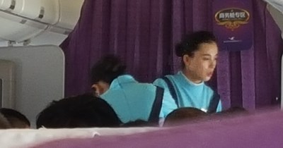 我承認(rèn)，我背著空姐*了空姐，和藍(lán)天