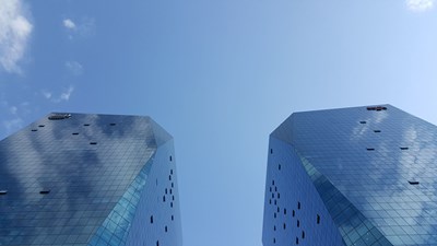 天空、燈光