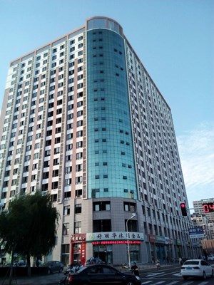 小區(qū)大樓煥然一新迎國慶