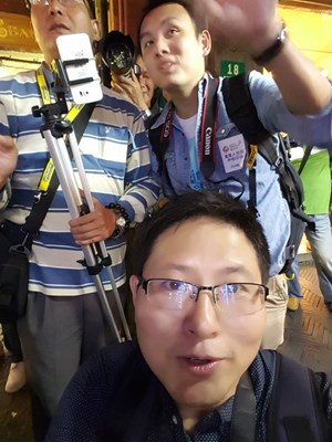  #與你的朋友一起來個最特別的廣角自拍# 放膽來！