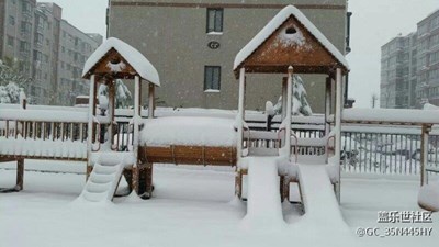 冬日里的暖意+泗水+靜靜的滑梯