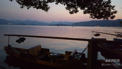 黃昏下的西湖