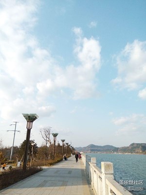 天高云淡的日子我們垂釣去