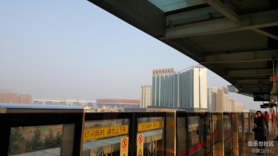 【2016/02/18】碧海青天千里秀，紅樓綠樹萬家春
