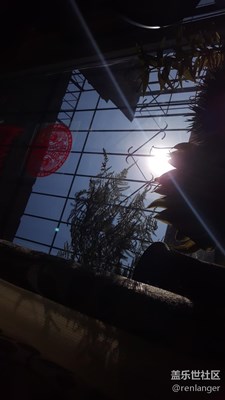 大逆光的窗臺(tái)，繼續(xù)瞎玩
