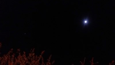 今天終于看見星星了！?。。。?！