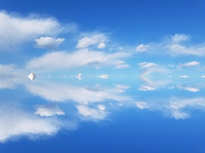 S7 edge 之對稱效果拍攝“天空之鏡”