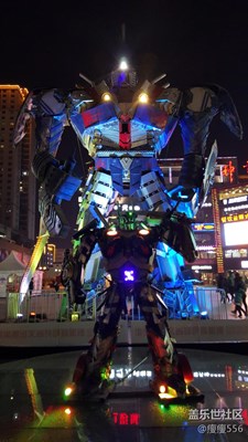 嘻嘻，擎天柱