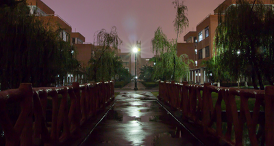 雨天校園夜拍??！