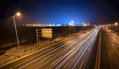 照亮夜空的星火