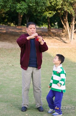 共享爺孫樂(lè)