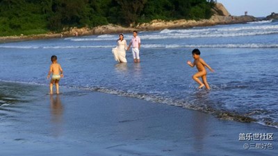 裸露的快樂與盛裝的愉悅