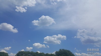 看著天，發(fā)呆