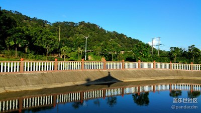 青山、綠水、藍天…