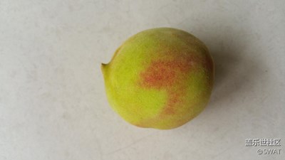 鷹嘴桃，很甜