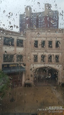 最近熱到爆也不下點(diǎn)雨