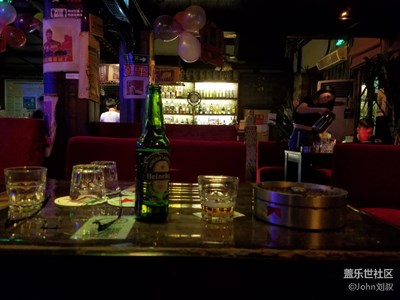 酒吧