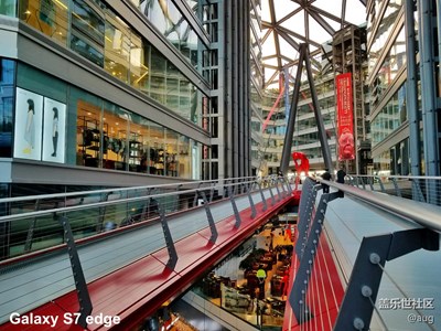 S7 edge 僑福芳草地