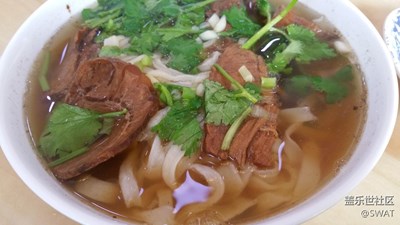 宵夜，牛肉面