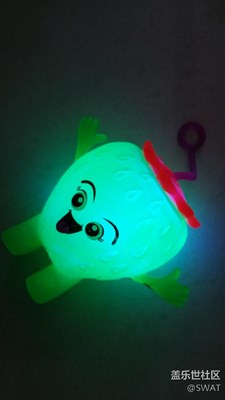 看起來有點驚悚