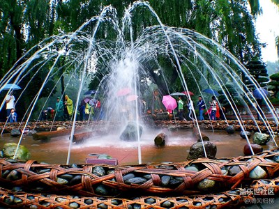 【帶著手機(jī)去撒歡兒】都江堰市——溯史憶李冰，截流沃平原