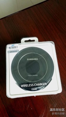 太師椅上躺 不怕過度充—三星立式快充開箱體驗