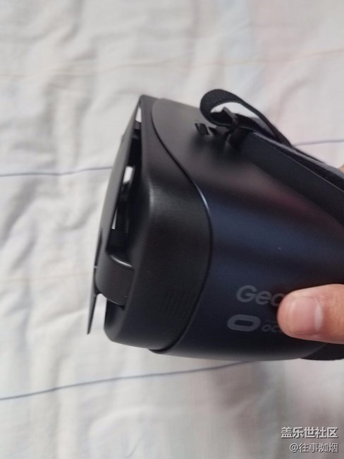 問一下三星vr4的前蓋怎么關(guān)上？