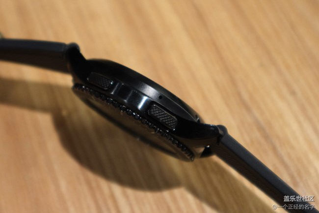 集裝13與實(shí)用于一體的裝備 Gear S3上手體驗(yàn)