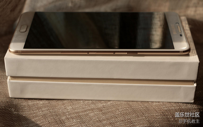 三星Galaxy C9 Pro ，年輕人必備的社交輕旗艦時(shí)尚單品