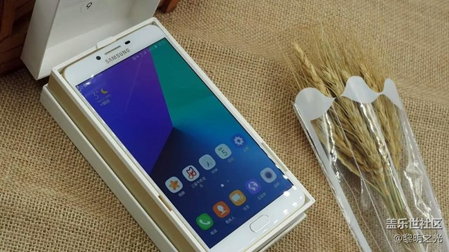 三星蓋樂世 C9 Pro圖賞  愛不釋手！ 美美噠！