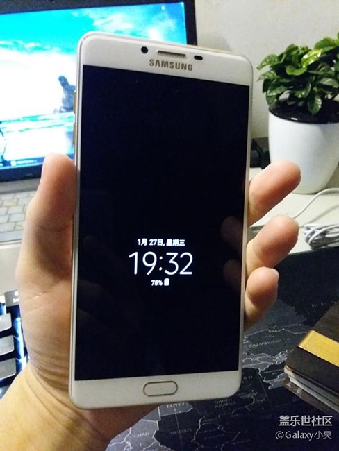 【享樂體驗團】大的剛剛好，Galaxy C9 Pro外觀圖賞