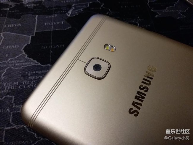 【享樂體驗團】大的剛剛好，Galaxy C9 Pro外觀圖賞