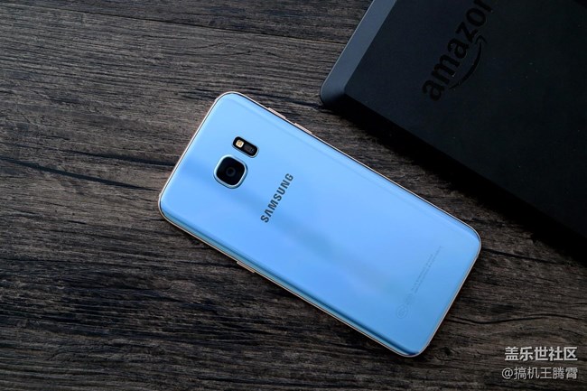 再度續(xù)寫曲面?zhèn)髌妫汉魉{版三星Galaxy S7 edge驚艷四射