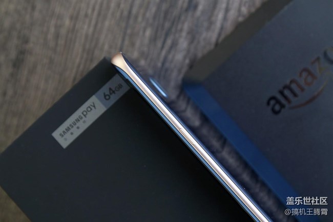 再度續(xù)寫曲面?zhèn)髌?，珊瑚藍版三星Galaxy S7 edge驚艷四射