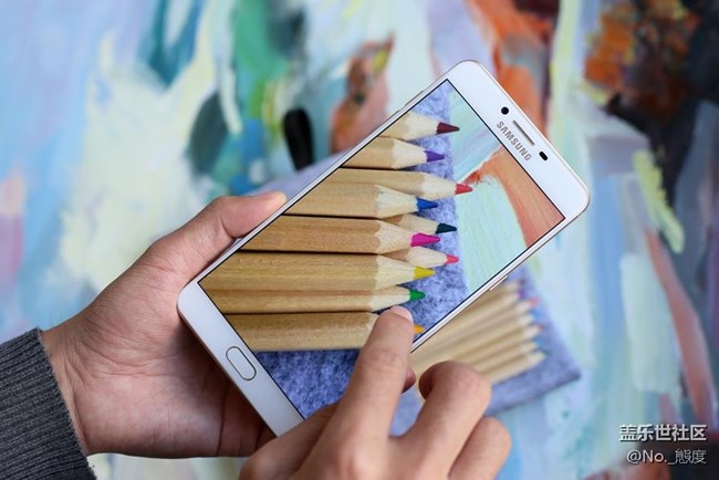 薄得讓人發(fā)指的親民中端旗艦 三星師奶Pro開(kāi)箱