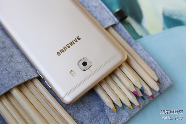 薄得讓人發(fā)指的親民中端旗艦 三星師奶Pro開(kāi)箱