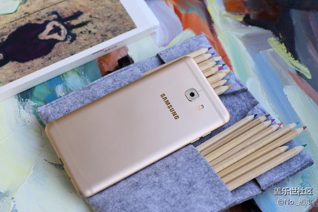 薄得讓人發(fā)指的親民中端旗艦 三星師奶Pro開(kāi)箱