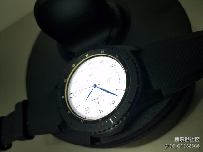 【用科技智造時(shí)間】智能手表界顏值擔(dān)當(dāng)，S3先鋒版點(diǎn)贊必回！