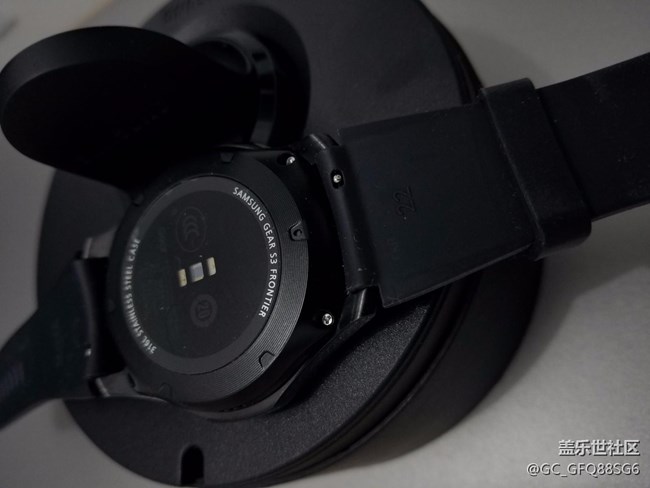 【用科技智造時(shí)間】智能手表界顏值擔(dān)當(dāng)，S3先鋒版點(diǎn)贊必回！