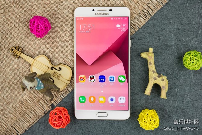 三星Galaxy C9 Pro評(píng)測(cè)：你可以不用記得我的好