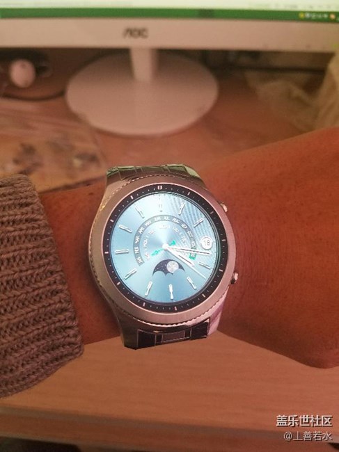 經(jīng)典版更換表帶，帥氣逼人?。∮心居?，有木有