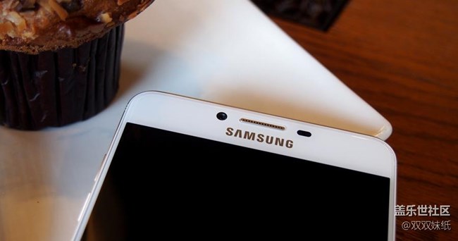 旗艦之下好選擇，三星C9 Pro剛剛好