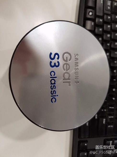 【用科技智造時間】剛拿到經(jīng)典版就發(fā)現(xiàn)轉(zhuǎn)盤那有磨損。。。