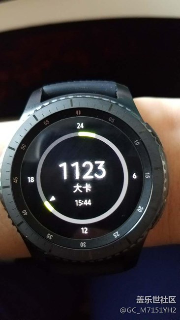 【用科技智造時間】gear 3 使用2天感受~~~驚喜之中還需完善