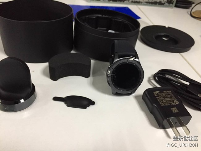 【用科技智造時(shí)間】期待已久的Gear S3終于到手