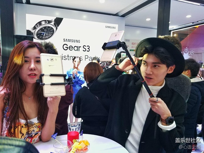 這個(gè)圣誕去王府井和Gear S3親密接觸