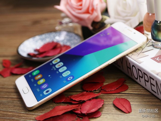 大屏控值得擁有 三星蓋樂世C9 Pro圖賞